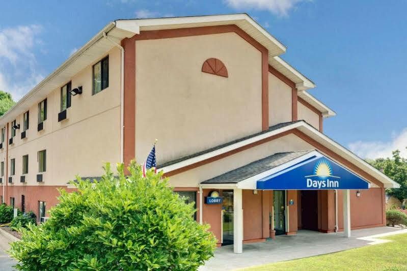 Travelodge By Wyndham טורינגטון מראה חיצוני תמונה
