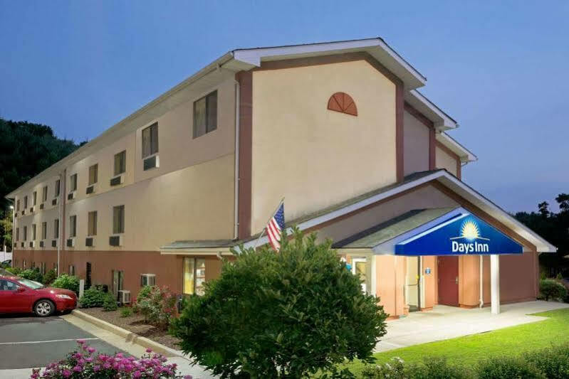 Travelodge By Wyndham טורינגטון מראה חיצוני תמונה